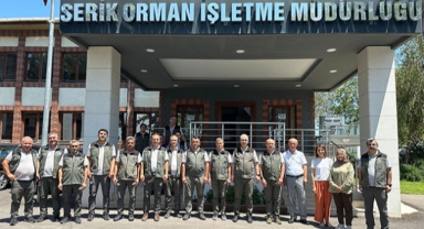 İlk ziyaretini Serik'e yaptı