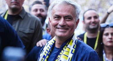 Jose Mourinho göreve başladı