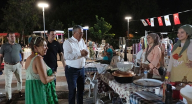 Kemer'de üreten kadınlar kermesi