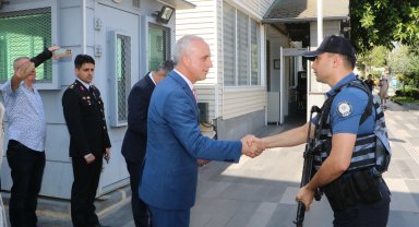 Kemer'de bayramlaşma
