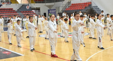 Kepez tekvandoda kuşak heyecanı