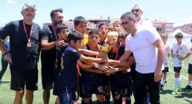 Küçükler futbolda Türkiye şampiyonları belli oldu