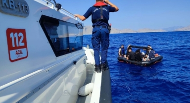 Marmaris açıklarında 20 kaçak göçmen kurtarıldı