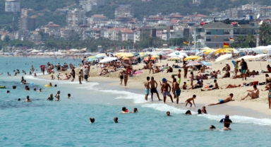 O ilde tatilci akını bekleniyor; Yer için valiyi bile arayan var