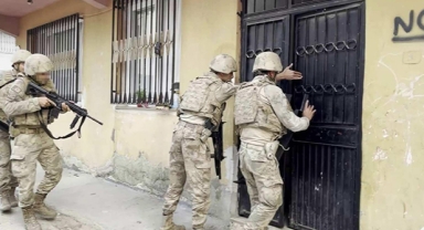 Terör operasyonu: 12 şüpheliye gözaltı