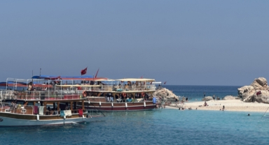Turistlerin ilgi odağı oldu