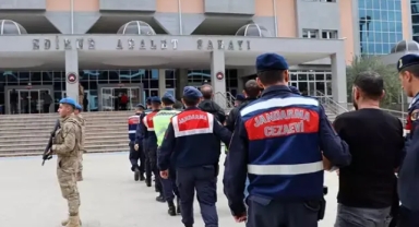 Yunanistan'a kaçmak isterken yakalandılar