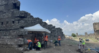 Zeus ve Afrodit heykelleri arkeologları heyecanlandırdı