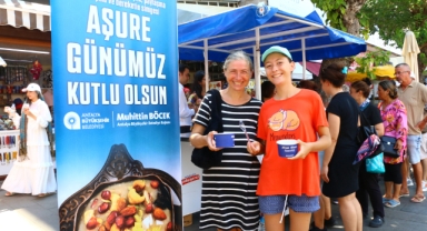 40 bin kişiye aşure ikramı