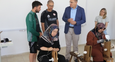 Alex atölye gezdi