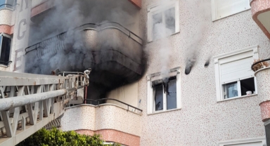 Apartman dairesinde yangın