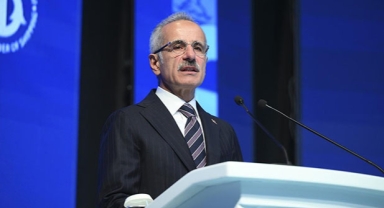 Bakan Uraloğlu: Gemilerimizden alınan kayıt harcı ile yıllık harçlara muafiyet getiriyoruz