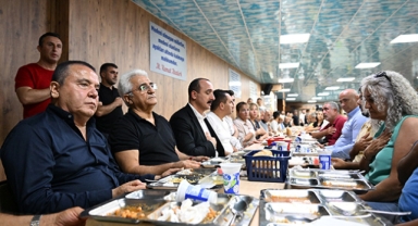 Başkan Böcek de canlara katıldı