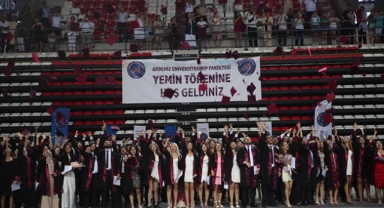 Genç hekimler yemin etti
