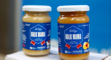 Halk Mama tuttu