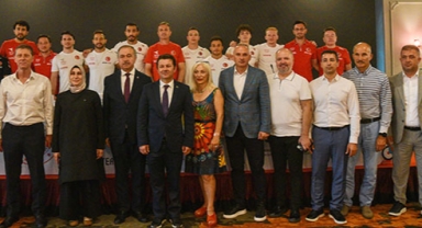 İlk olimpiyatta hedef: madalya