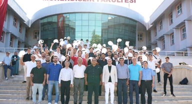 Mühendislere beyaz baret