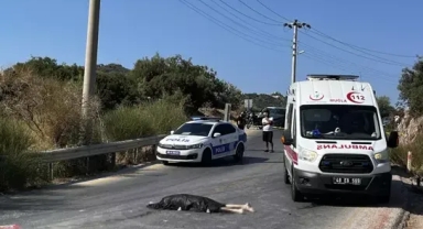 Otomobil karşı yönden gelen motosikletle çarpıştı