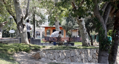 Parkta kimliği belirsiz ceset bulundu... Tartışmada mı öldürüldü?