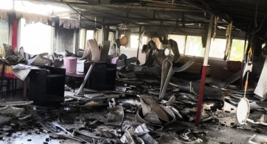 Restoran yangını panik yarattı