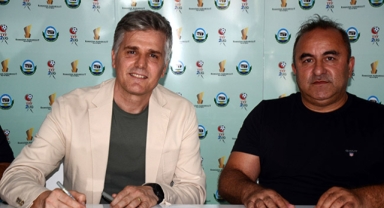 Serik Belediyespor'da imza töreni