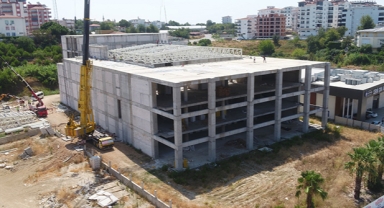 Serik Kongre ve Kültür Merkezi’nde sona doğru