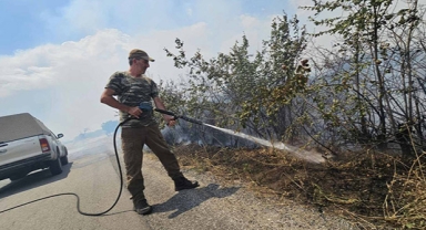 Sınırdaki yangına müdahale ediliyor