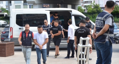 Suriyeli eylemine katılanlar adliyede