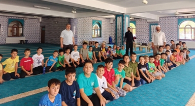 Yaz Kur'an kursları başladı! 2 bin 705 çocuğa eğitim veriliyor