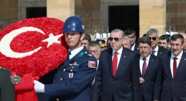 Anıtkabir'de Zafer Bayramı töreni