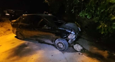 Jandarmadan kaçarken kaza yaptı