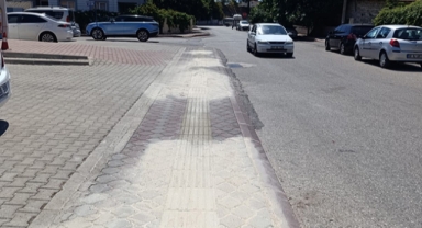 Kemer'de yol ve kaldırım çalışması