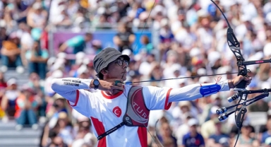 Mete Gazoz çeyrek finalde elendi
