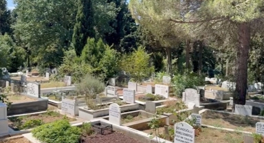 Mezarlıklarda karekod dönemi