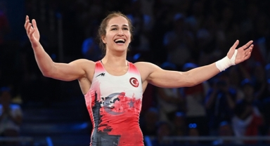 Milli güreşçimizden bronz madalya! 'Türk kadınının gücünü gösterdim'