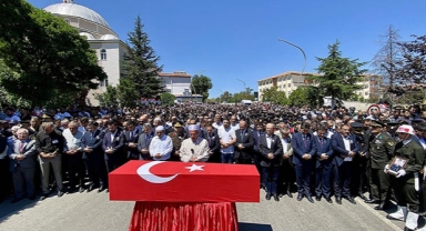 Pençe-Kilit şehidimiz son yolculuğuna uğurlandı