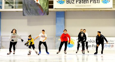 Buzlu eğlence