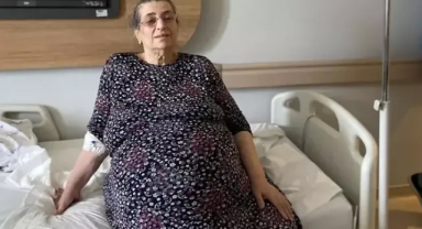 Yumurtalıklarından 23 kiloluk kitle çıkarıldı