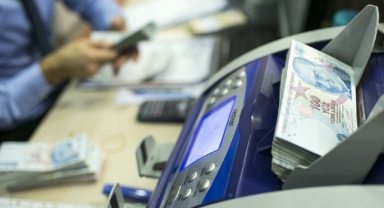 7 bin liranın üzerindeki ödemelerde finansal kuruluşları kullanma zorunluluğu