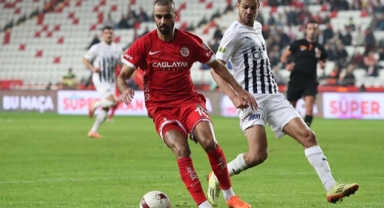 Akrep İstanbul'da!