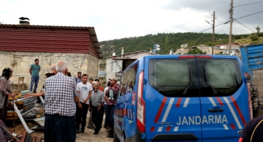Av tüfeğiyle vurulan baba ile oğlu ve gelini öldü