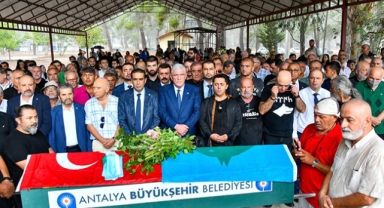 Cemal Dönmezer toprağa verildi