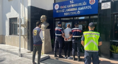 Firari hükümlü Finike'de yakalandı