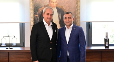 Kocagöz, ziyaretlerde bulundu