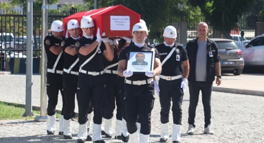 Polis memuruna veda töreni