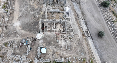 Sillyon Antik Kenti'nde hamam ortaya çıkarıldı