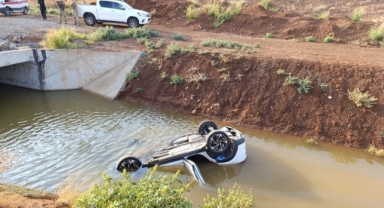 Sulama kanalına düşen otomobildeki 3 kişi öldü