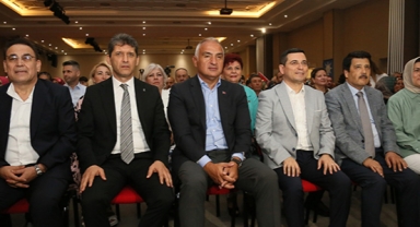 Toplantıda Böcek'i eleştirdiler