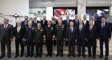 Bakanlar terör saldırısı gerçekleştirilen TUSAŞ'ı ziyaret etti