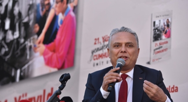 Başkan Uysal kitabını tanıttı